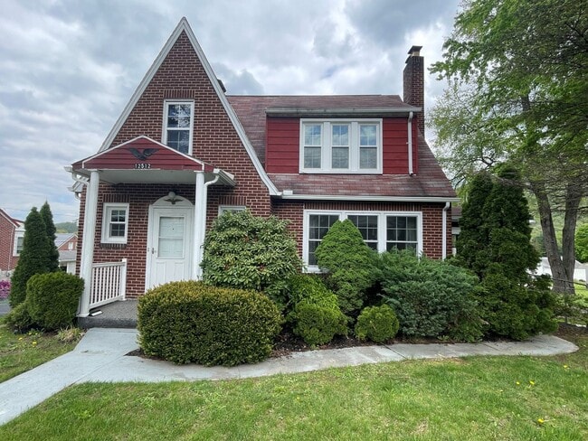 property at 12512 McMullen Hwy SW
