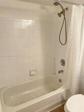 460 S Park Rd in Hollywood, FL - Foto de edificio - Building Photo