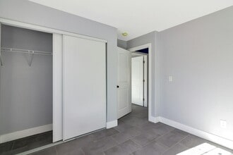 2518 N McCarran St in North Las Vegas, NV - Building Photo - Building Photo