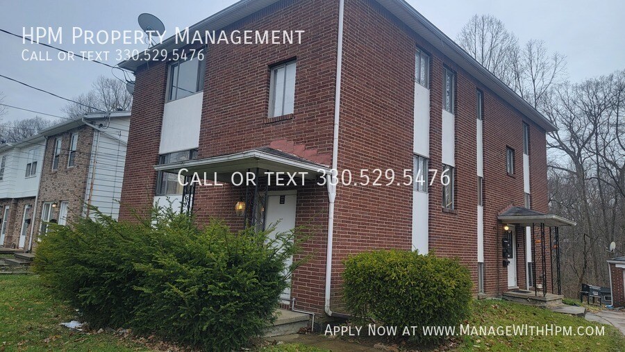 1808 Cromwell Dr in Akron, OH - Building Photo