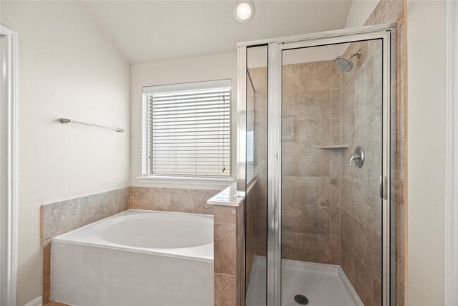 8147 Aleppo Pine Ln in Cypress, TX - Foto de edificio - Building Photo