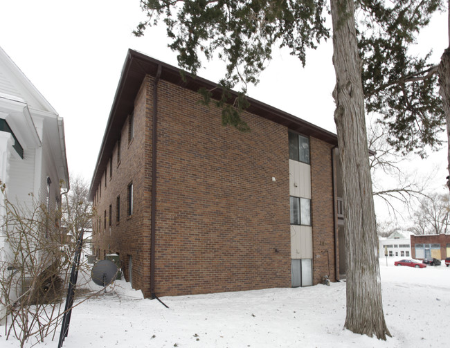 1113 B St in Lincoln, NE - Foto de edificio - Building Photo