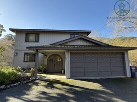 732 W Carmel Valley Rd in Carmel Valley, CA - Building Photo