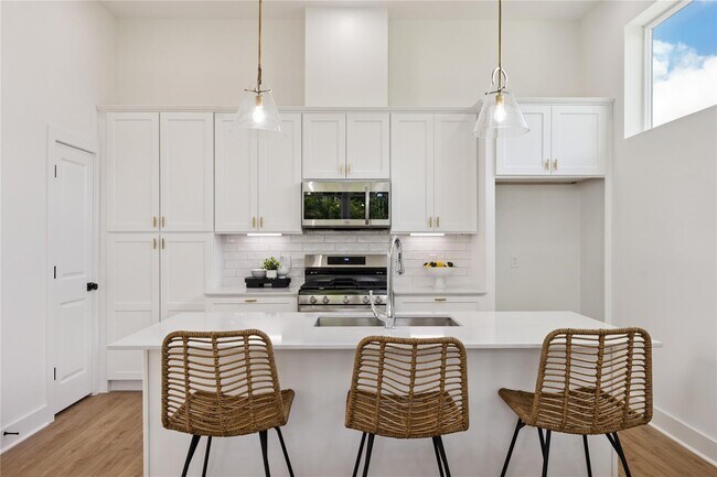 property at 835 Rachel St