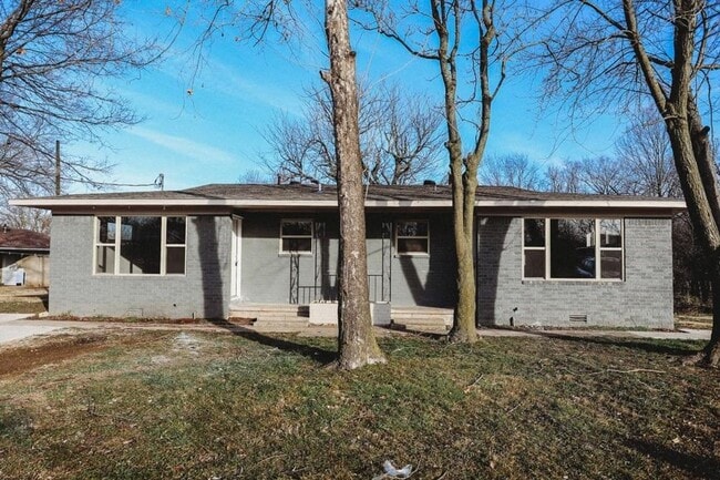 property at 494 N Main St