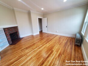 46 Concord Rd in Watertown, MA - Foto de edificio - Building Photo