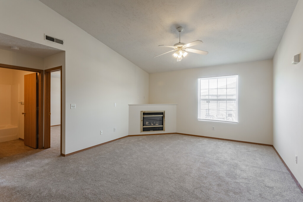 Carisbrooke Apartments Champaign, IL Apartments For Rent