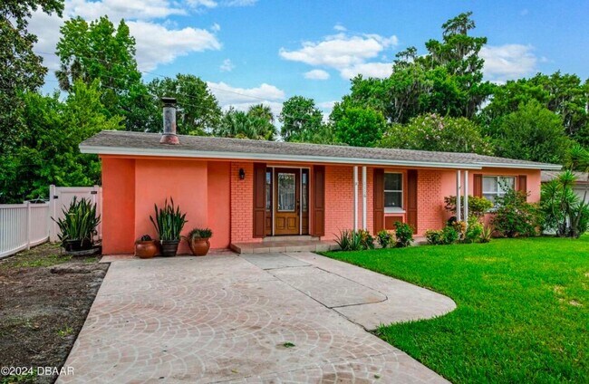 property at 1116 St Augustine Rd