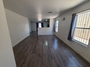 5500 S Monrovia Ave in Tucson, AZ - Building Photo - Building Photo