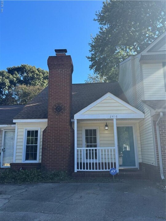 2416 Lake Havasu Ct in Virginia Beach, VA - Building Photo