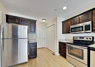 125 Surrey Ct in Mechanicsburg, PA - Building Photo - Building Photo