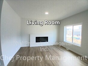 16517-16520 20 Ave SW in Edmonton, AB - Building Photo - Building Photo