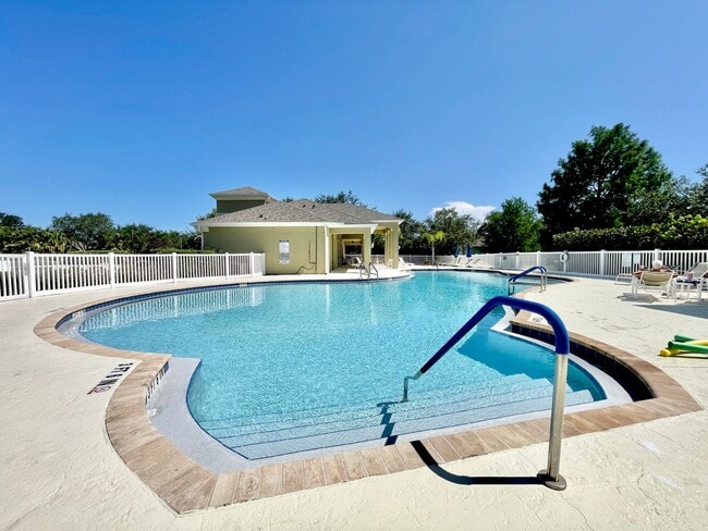 2640 W Brookfield Way in Vero Beach, FL - Building Photo - Building Photo