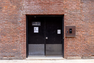 Tribeca Owners Corp. in New York, NY - Foto de edificio - Building Photo