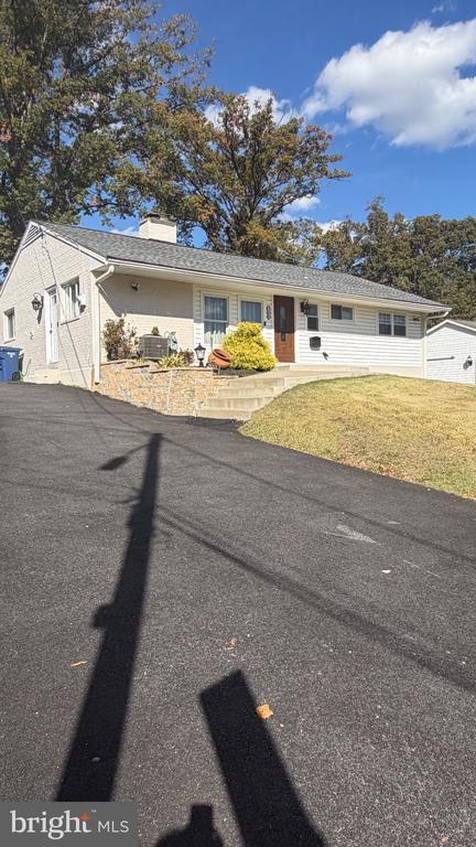 7308 Old Keene Mill Rd in Springfield, VA - Building Photo - Building Photo