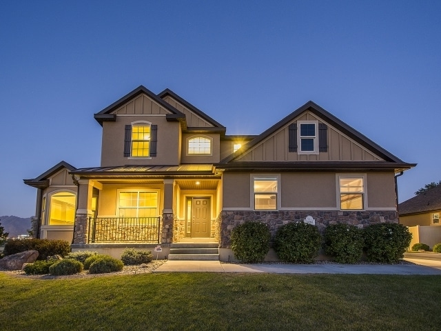 10293 S Jordan Creek Dr in South Jordan, UT - Building Photo - Building Photo