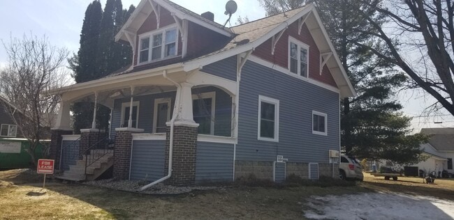 123 N Thomas St, Unit #B