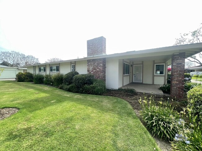 146 W Carmel Green in Port Hueneme, CA - Building Photo - Building Photo