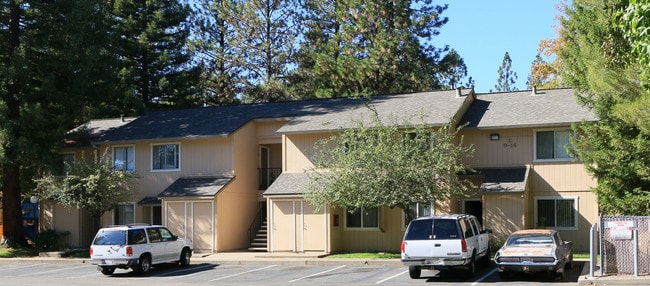 Carson Ridge I & II in Placerville, CA - Building Photo - Building Photo