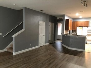 9417 Tawnyberry St in Orlando, FL - Building Photo - Building Photo
