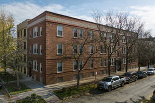 4055 N Wolcott Ave Apartments