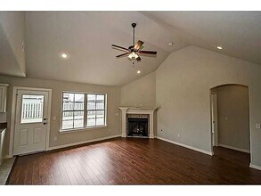 1040 Messina Way in Centerton, AR - Foto de edificio - Building Photo