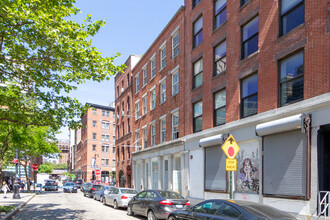 247 Water St in New York, NY - Building Photo - Building Photo