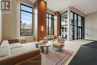 1185 Dupont St in Toronto, ON - Building Photo - Building Photo