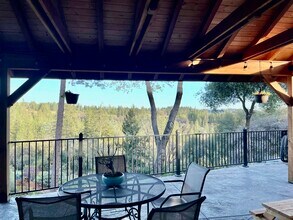 1715 Karen Way in Placerville, CA - Building Photo - Building Photo