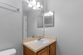2414 Quazar Cir in Tallahassee, FL - Building Photo - Building Photo