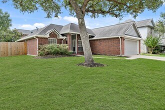 17014 Sailors Moon Ct in Friendswood, TX - Building Photo - Building Photo