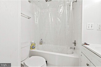 514 11th St SE in Washington, DC - Building Photo - Building Photo