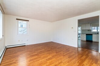 82 Glendower Rd in Boston, MA - Building Photo - Building Photo