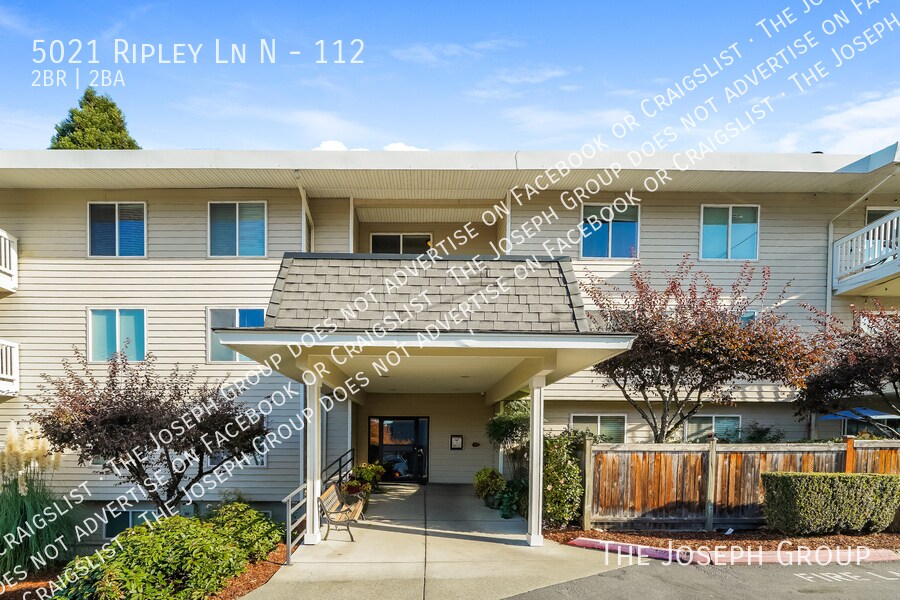 5021 Ripley Ln N in Renton, WA - Foto de edificio
