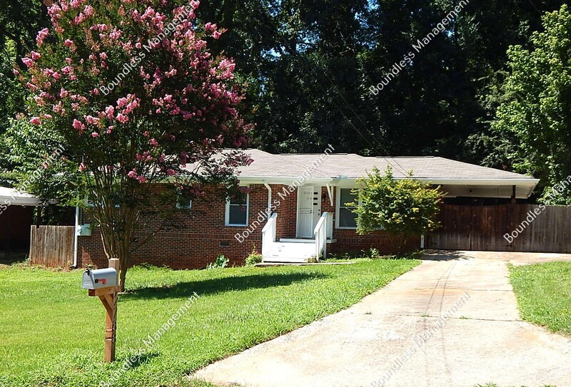 2788 Rockcliff Rd SE in Atlanta, GA - Building Photo