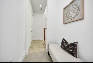 7911 Lynette St in Houston, TX - Building Photo - Building Photo