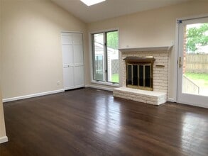 7 Aspen Ave in Greenlawn, NY - Building Photo - Building Photo