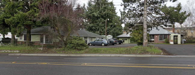 6408-6416 E Fourth Plain Blvd in Vancouver, WA - Foto de edificio - Building Photo