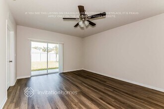 8037 Majestic Palms Ct in Venice, FL - Building Photo - Building Photo
