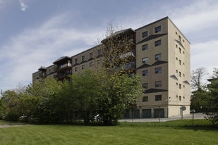 Mascot Place Co Op in Toronto, ON - Building Photo