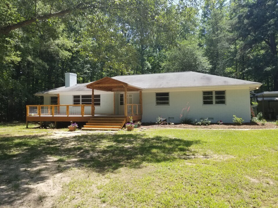 5027 Hollow Rock Rd in Durham, NC - Building Photo