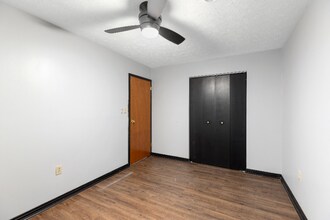 216 Allison St-Unit -301 in Morristown, TN - Foto de edificio - Building Photo