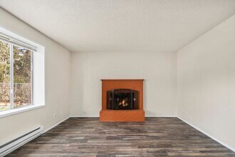 523 159th St E in Tacoma, WA - Building Photo - Building Photo