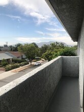 2700 West Victory in Burbank, CA - Foto de edificio - Building Photo