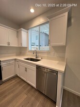 1335 W Sedona Ave in Visalia, CA - Building Photo - Building Photo