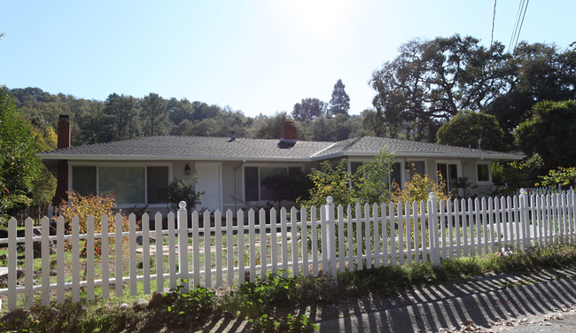 3763-3765 Mosswood Dr in Lafayette, CA - Building Photo - Building Photo