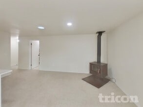 1504 8th Ave Ct SE in Puyallup, WA - Building Photo - Building Photo