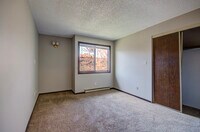 2224 Oneida St photo'