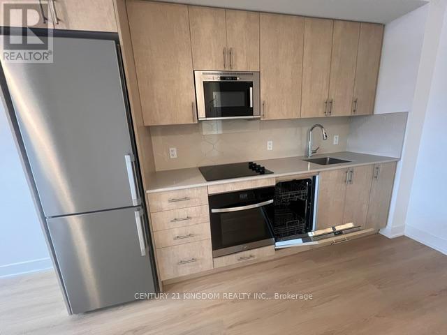 2545 Simcoe St N in Oshawa, ON - Building Photo - Building Photo