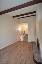 6933 W Fitzwater Rd in Brecksville, OH - Building Photo - Building Photo